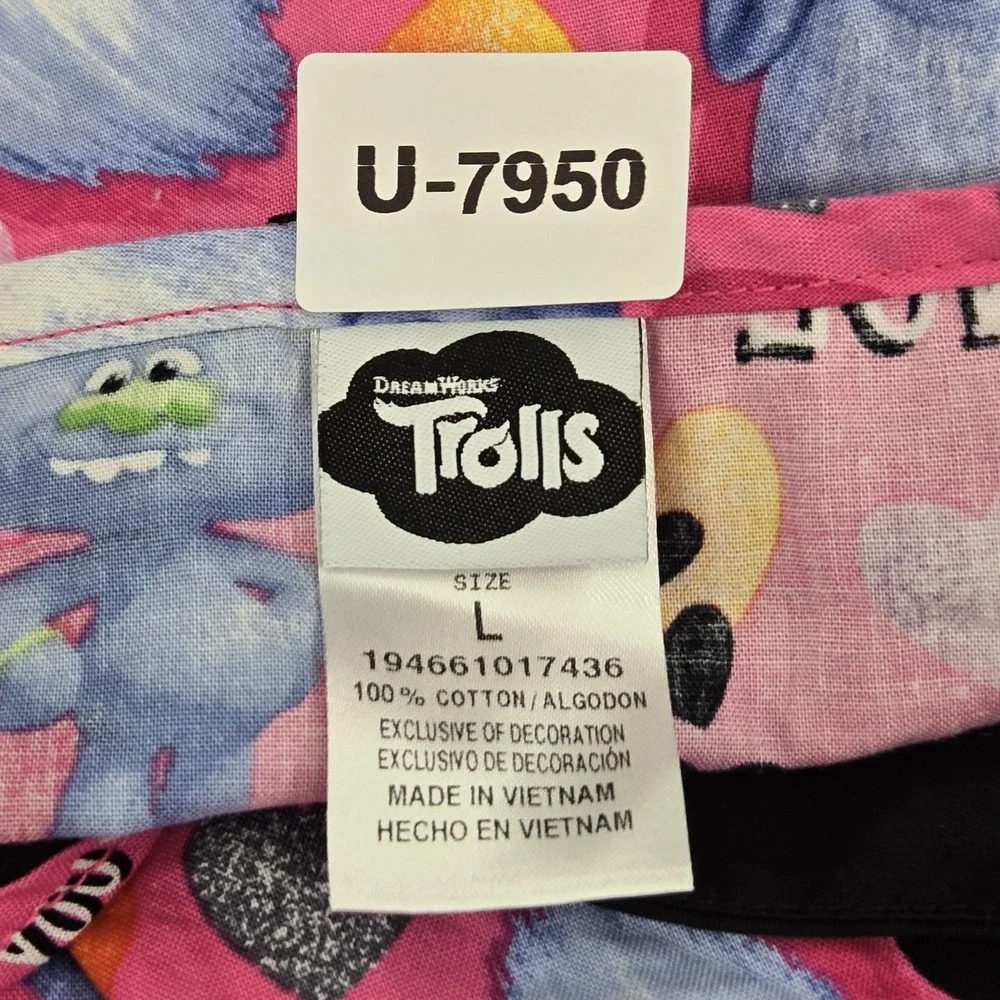 Dreamworks Trolls Scrub Top L Pink Graphic Print Troll Hearts Short Sleeve‎